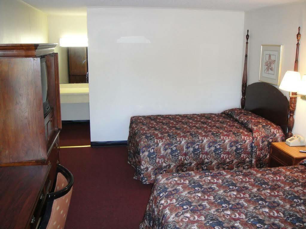 Hotel Petersburg Va I-95 & E Washington St Экстерьер фото